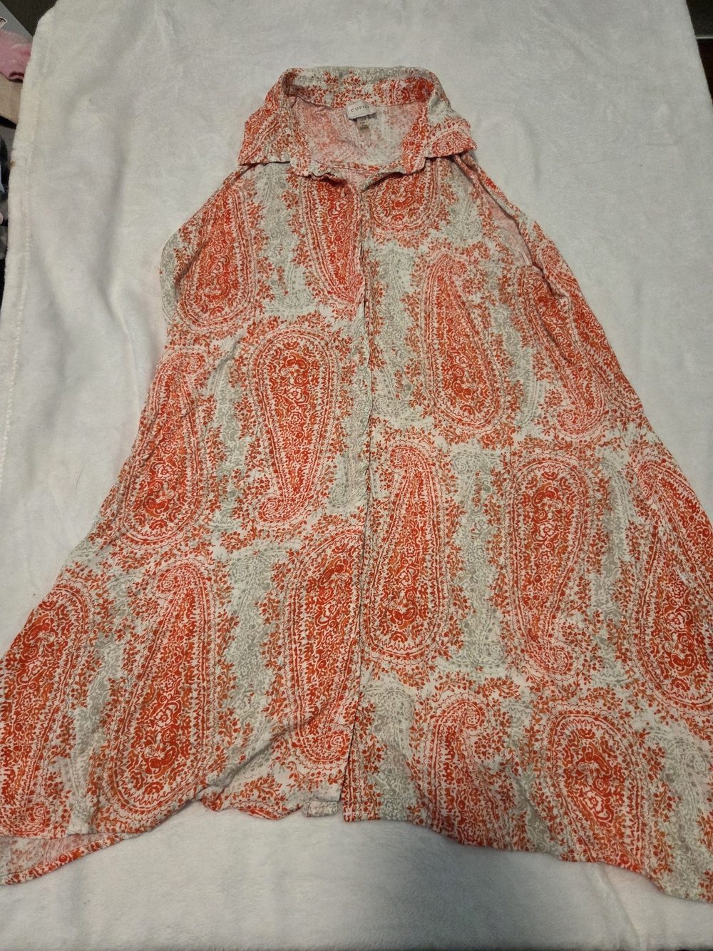 Cupio Coral and Cream Paisley Button-Front Top